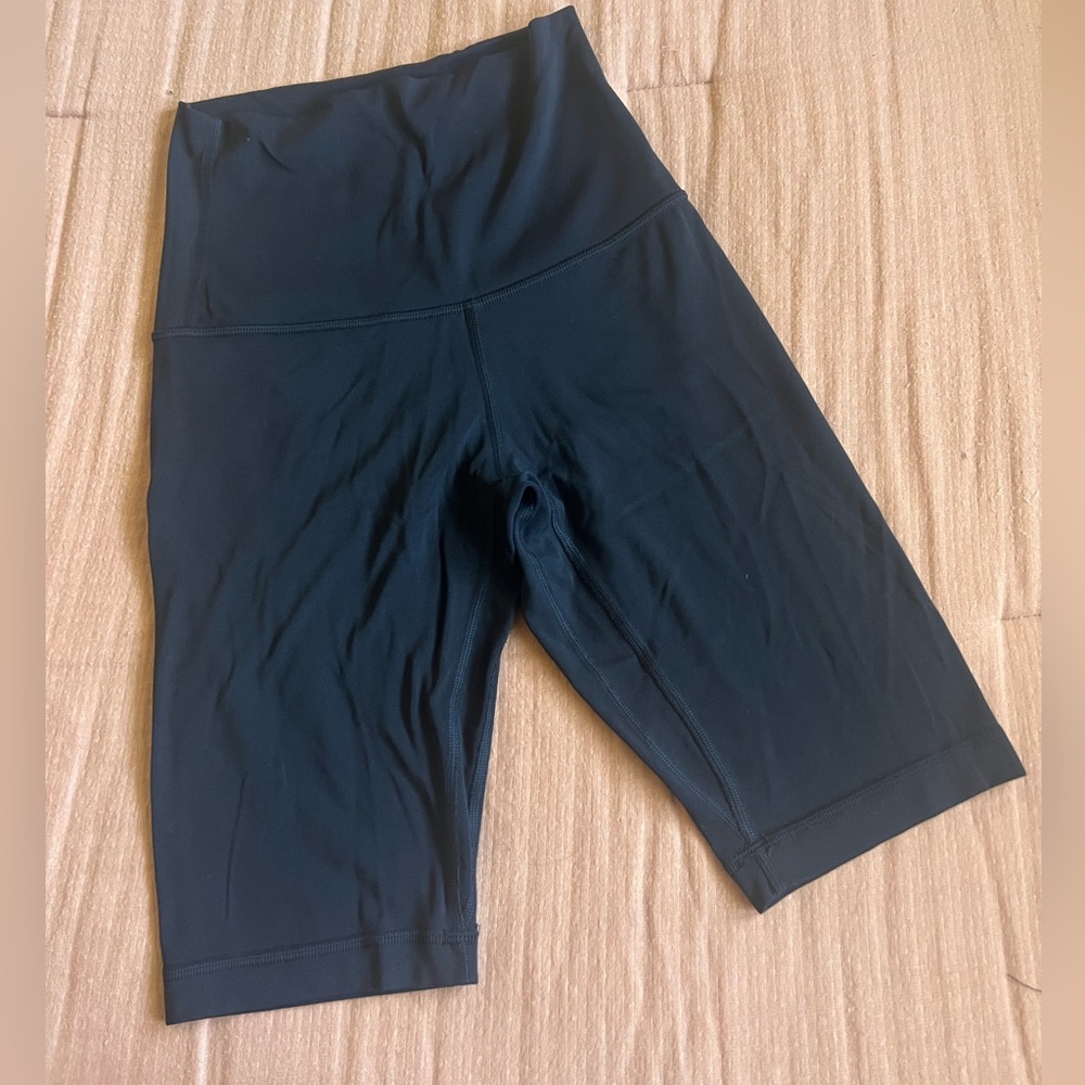 Lululemon bike shorts